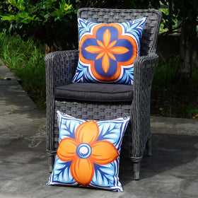 ONWAY waterproof cushion cover resists stains during outdoor gatherings.