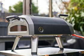 Minimal soot and easy cleanup when using the gas attachment.