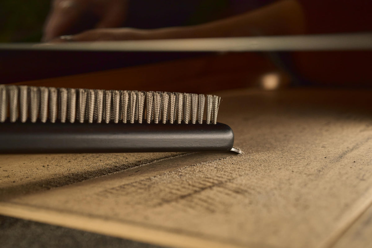 Ooni long-handle reaches every corner of the pizza stone.