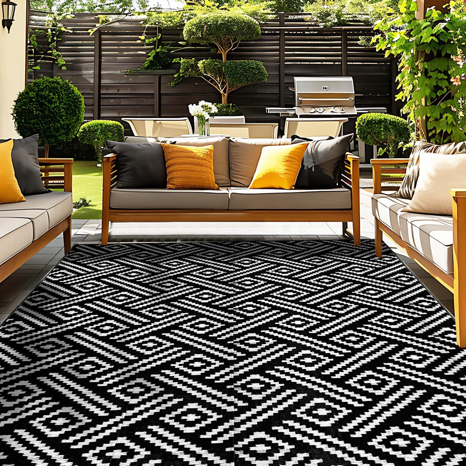 OPPODREAM outdoor rug 5x7ft front view showing versatile patio fit