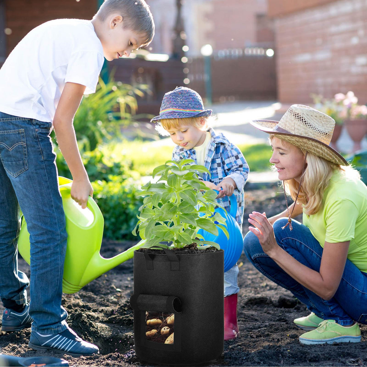 OPPOLIFE bag dimensions 14in diameter by 18in height for compact gardens