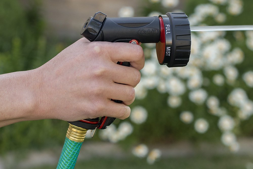 Orbit Pro Flo 7-Pattern Nozzle insulated grip for comfortable, extended use.