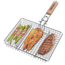 ORDORA grill basket with three dividers for separated cooking and flavor control.