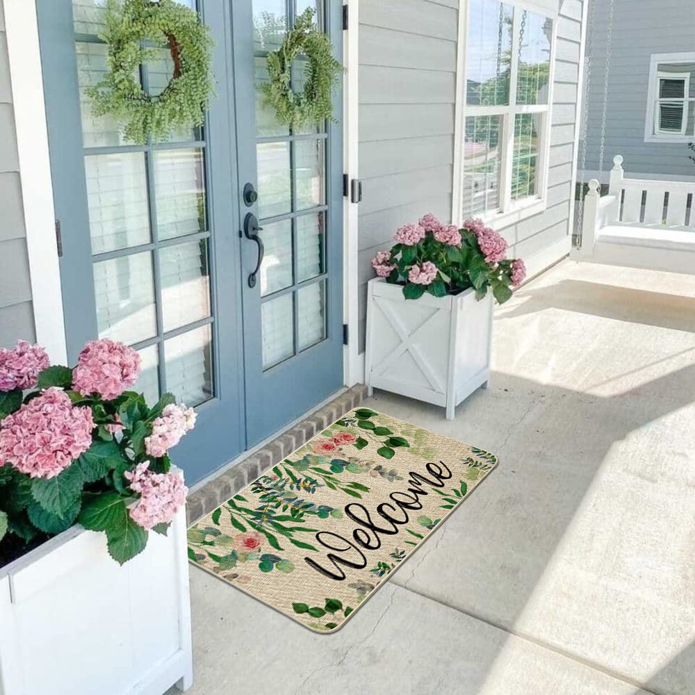 ORTIGIA entrance mat measures 17x29.5 inches, fits standard entryways while minimizing trip risk.
