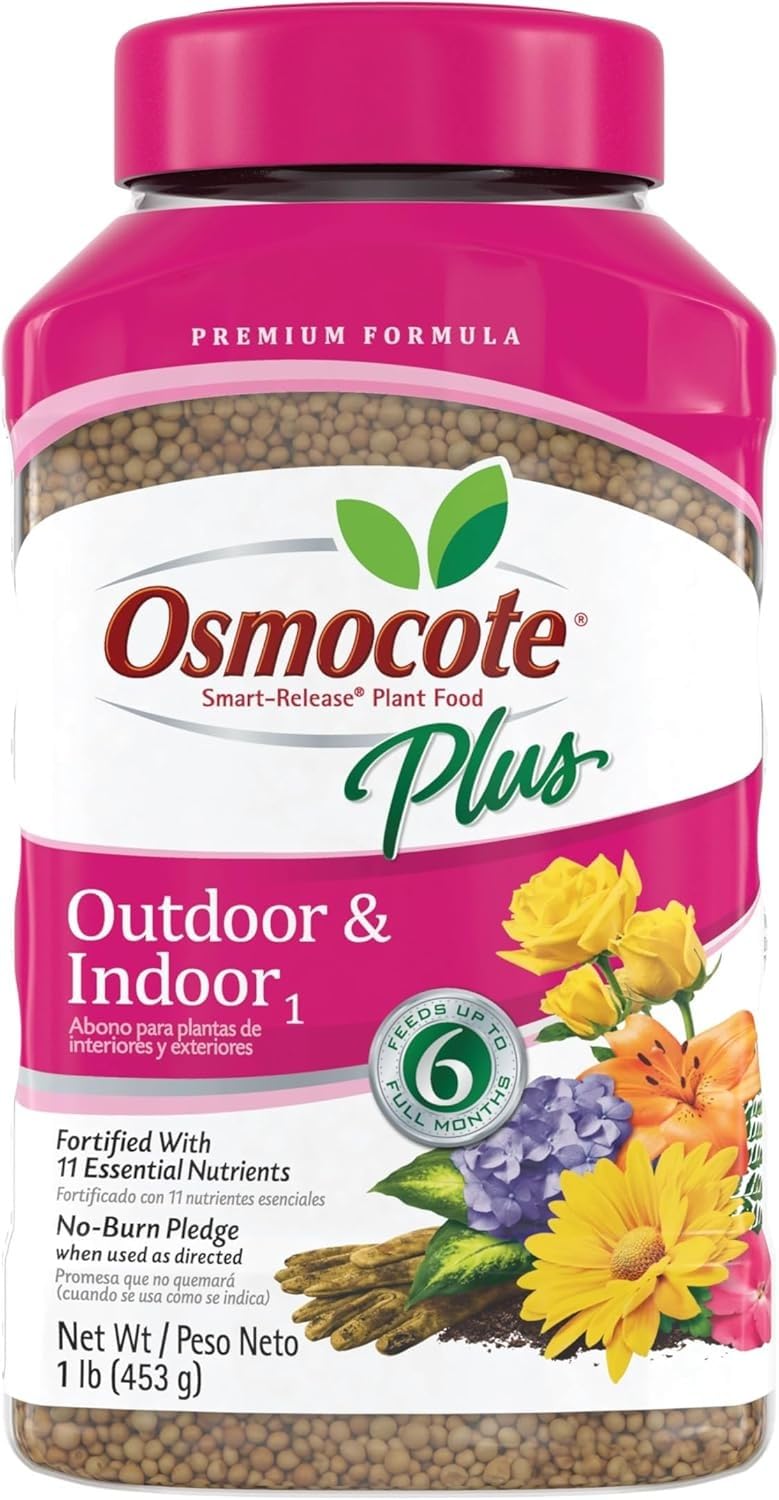 Osmocote Plus smart-release granules close-up showing steady feeding benefits.