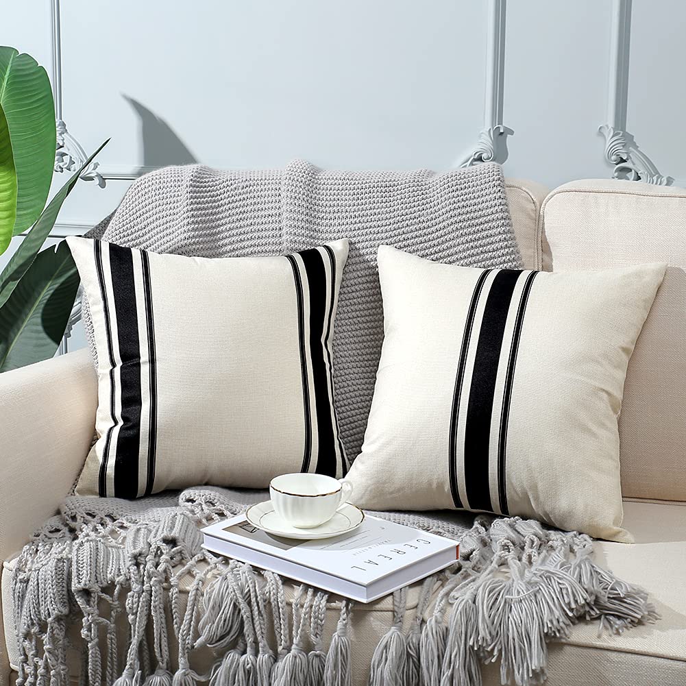 OTOSTAR waterproof pillow cover for outdoor spaces protects cushions by the pool.