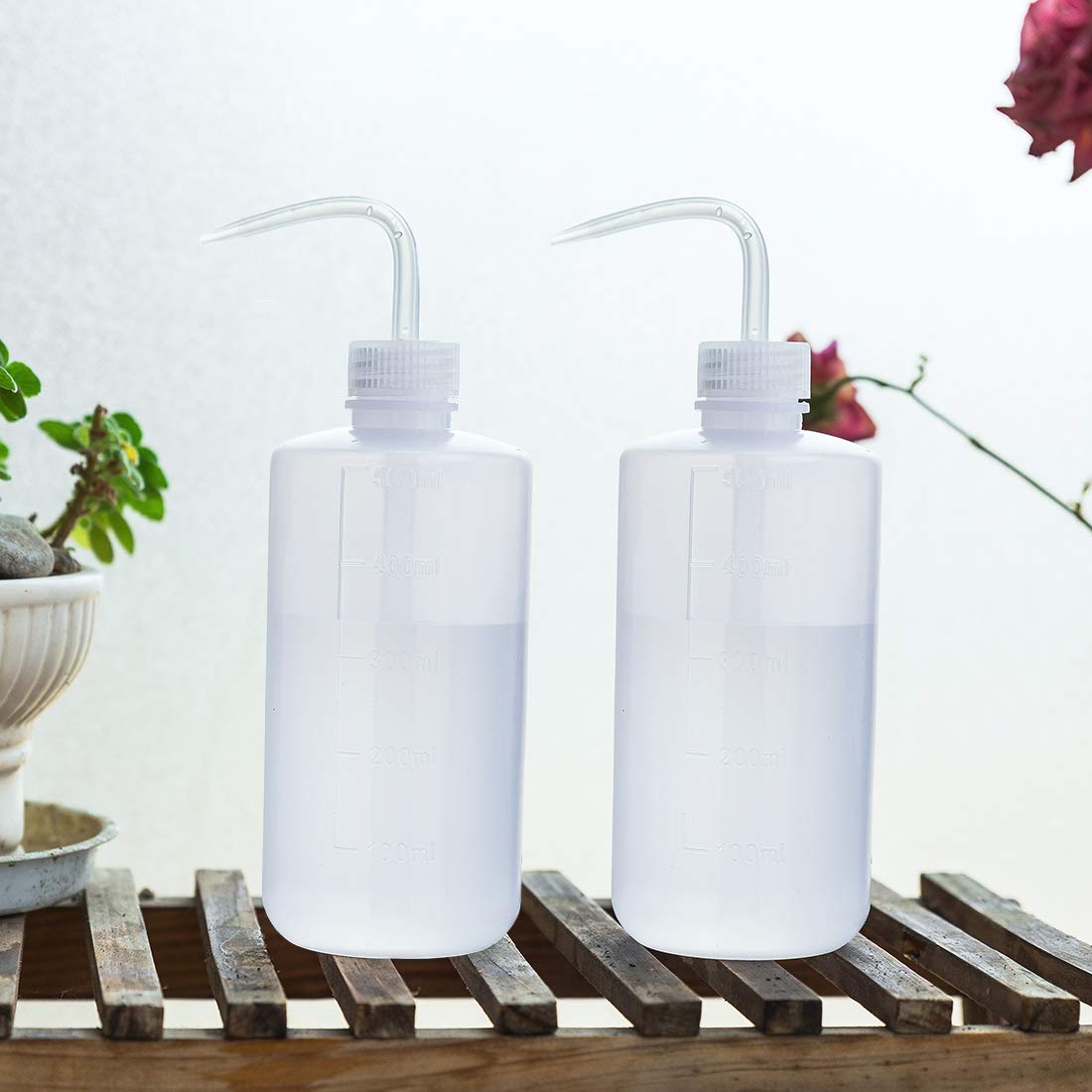 Oubest bend-nozzle design enables targeted irrigation.