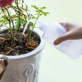 Oubest multi-purpose bottle suitable for nutrient solutions.
