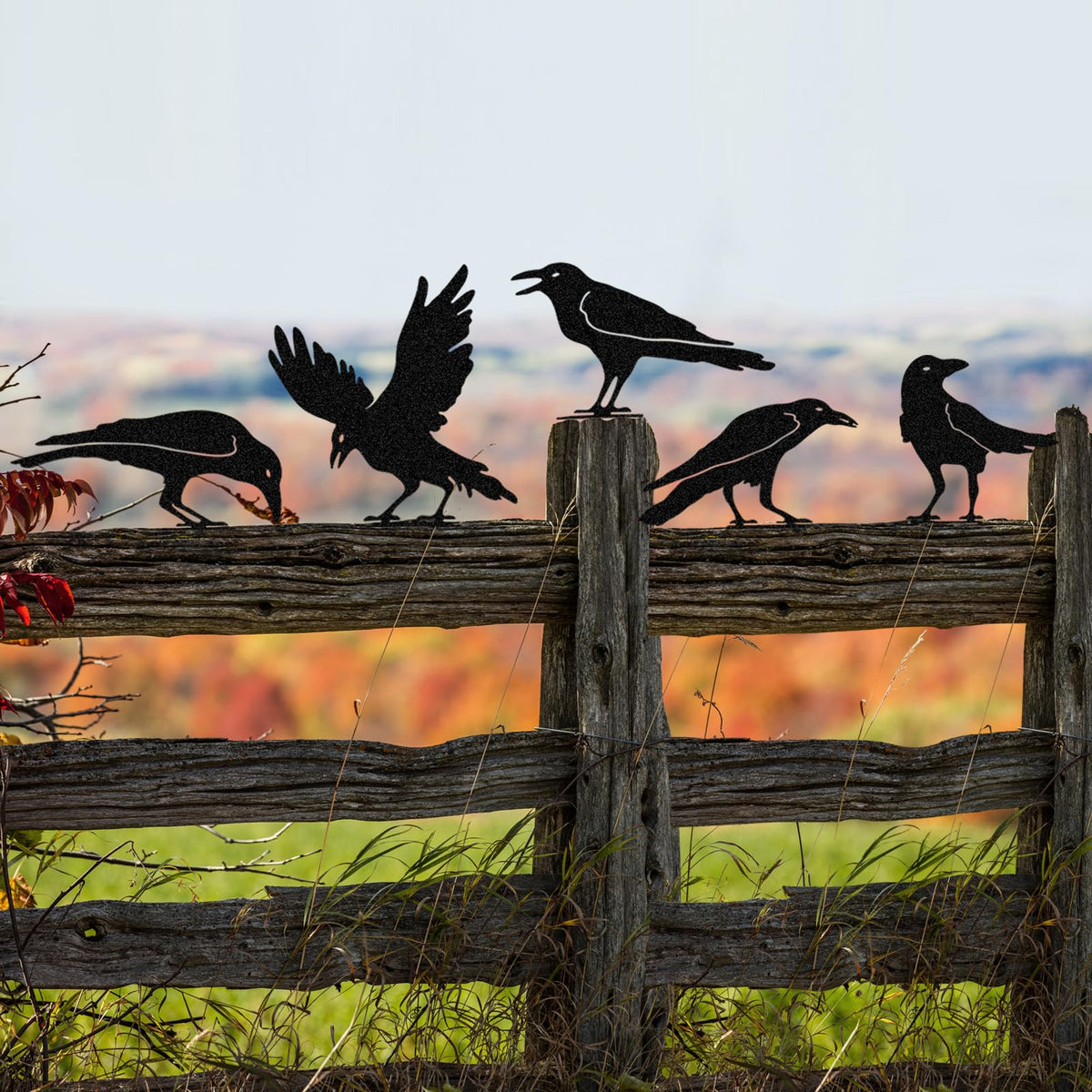OULYDEKO raven yard art enhances outdoor spaces with visual interest and longevity.