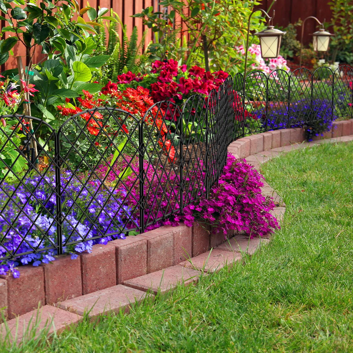 OUSHENG weather-resistant fence panels in outdoor garden setting