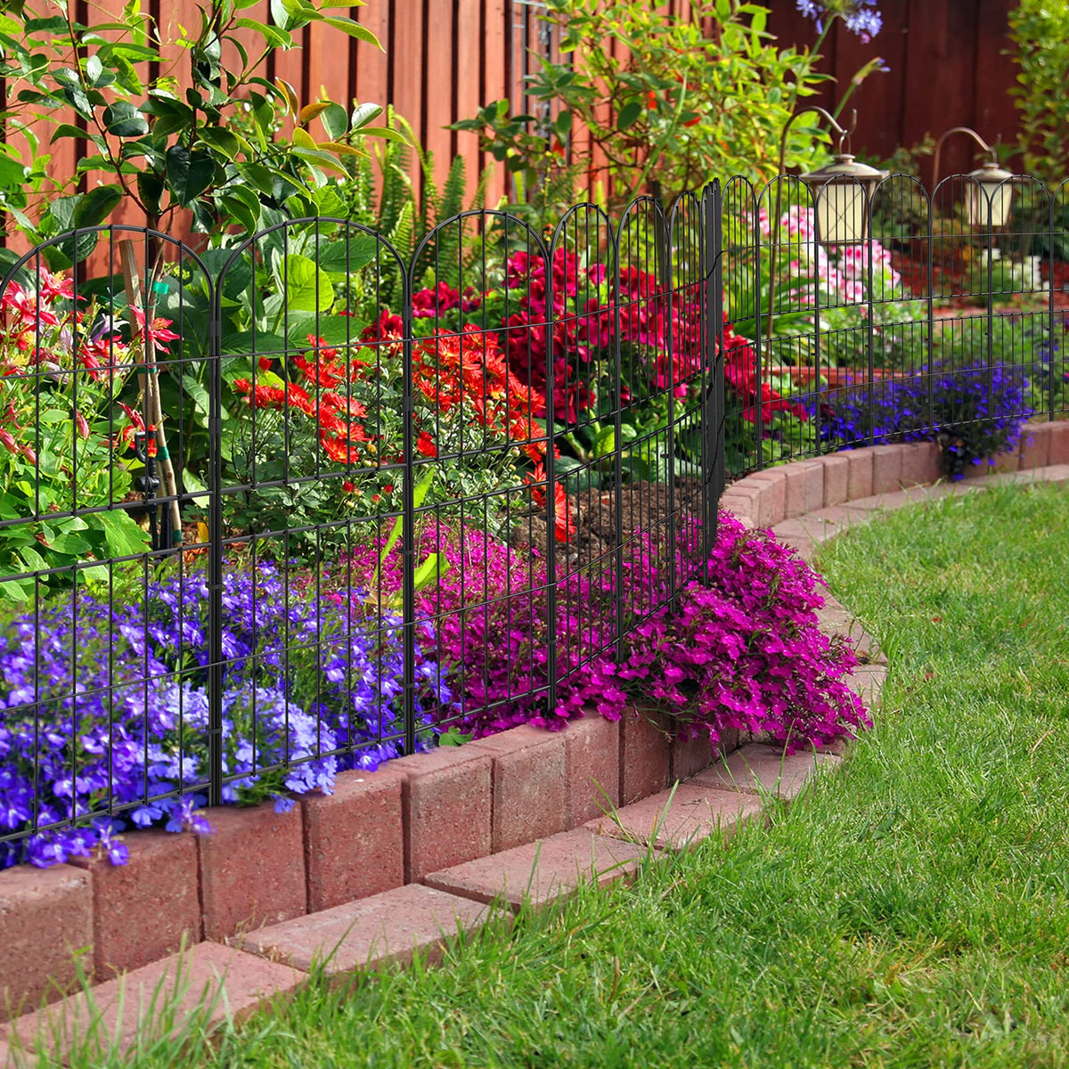 OUSHENG decorative border for patios and gardens enhances outdoor spaces.