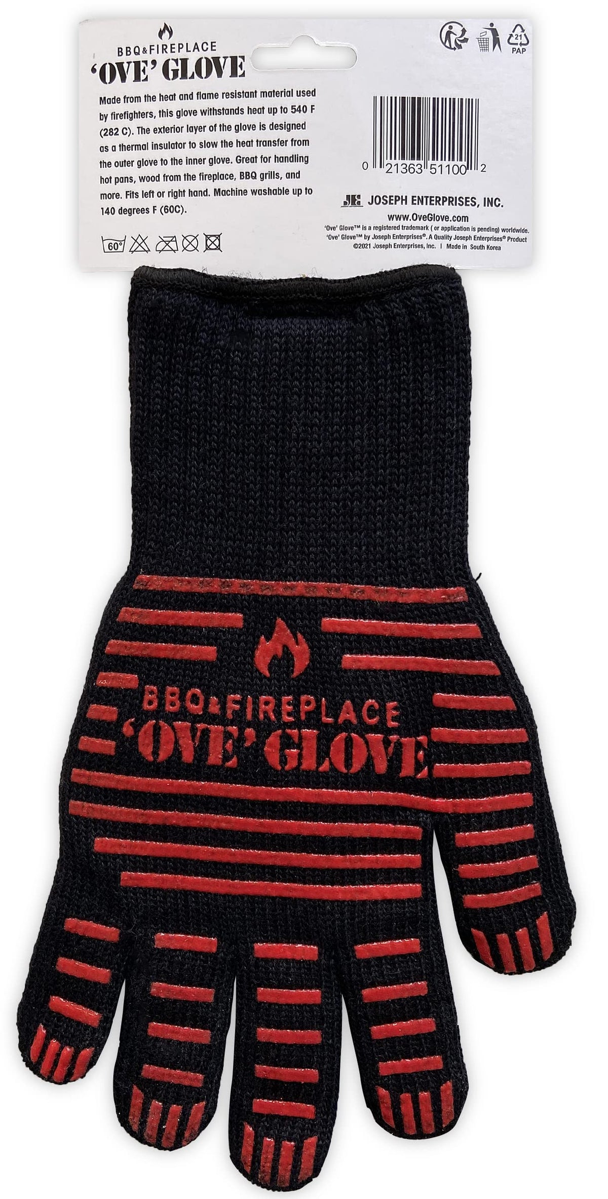 Ove Glove BBQ shows silicone non-slip grip while lifting a pan