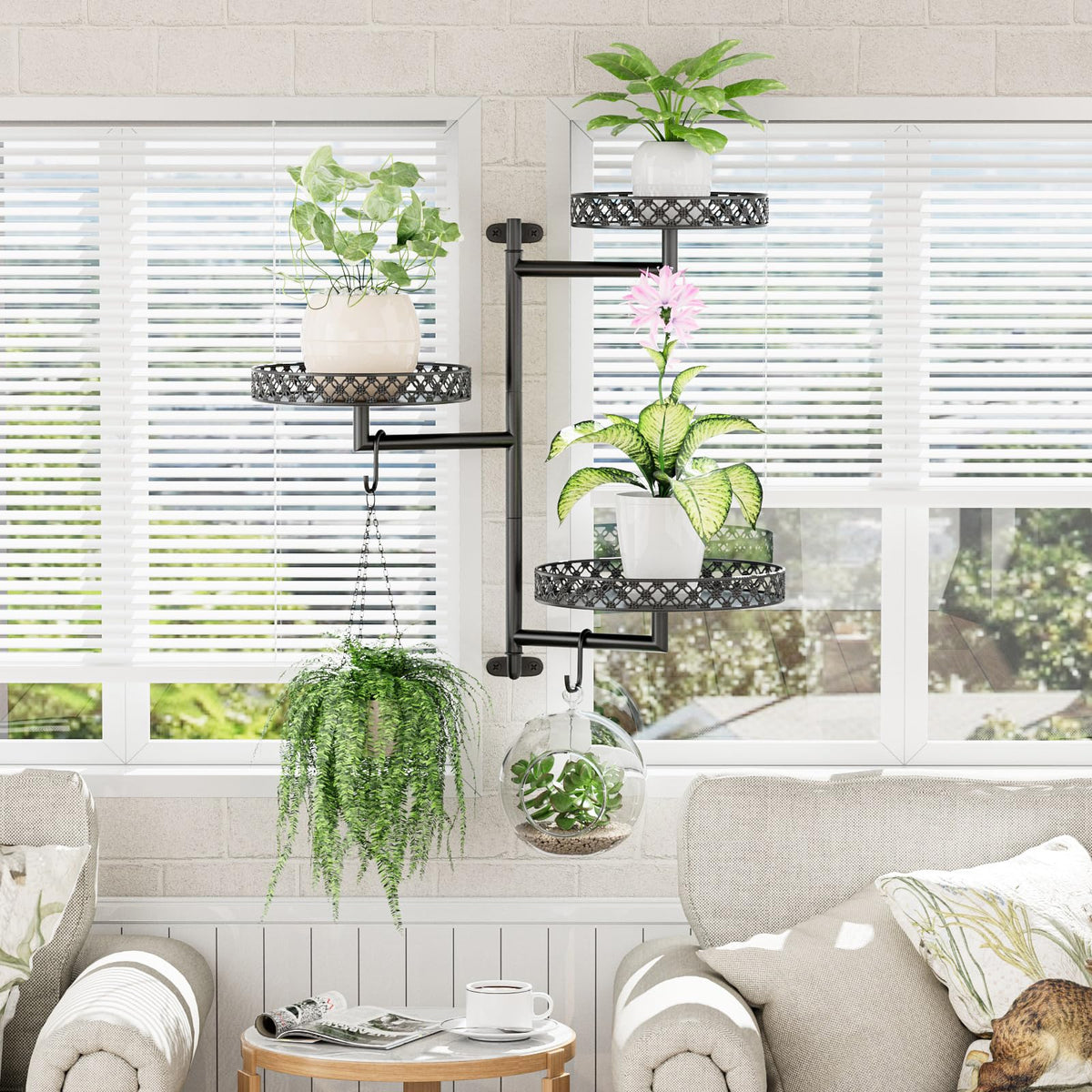 OVICAR black metal finish fits modern interiors and complements plants.