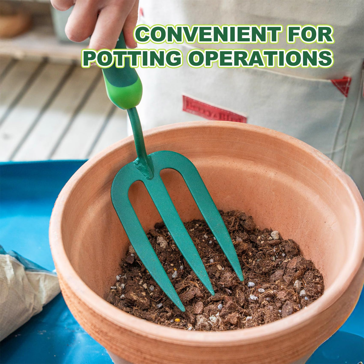 Owlett Garden Hand Fork highlighting built-in hanging hole for storage