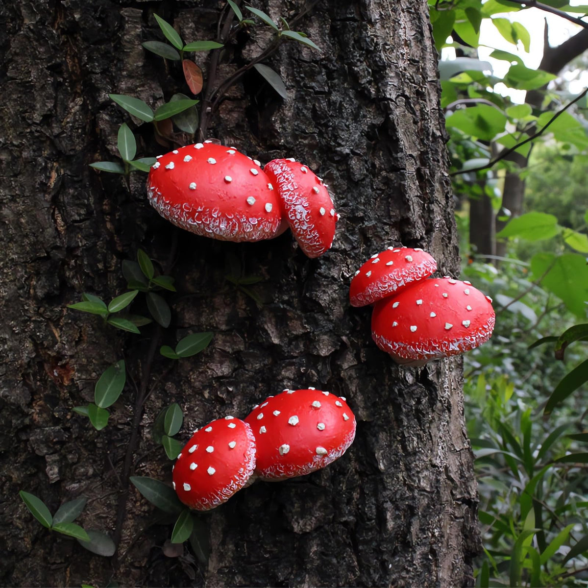 OwMell Glow Mushroom Set 3 resin texture detail for durable garden accents.
