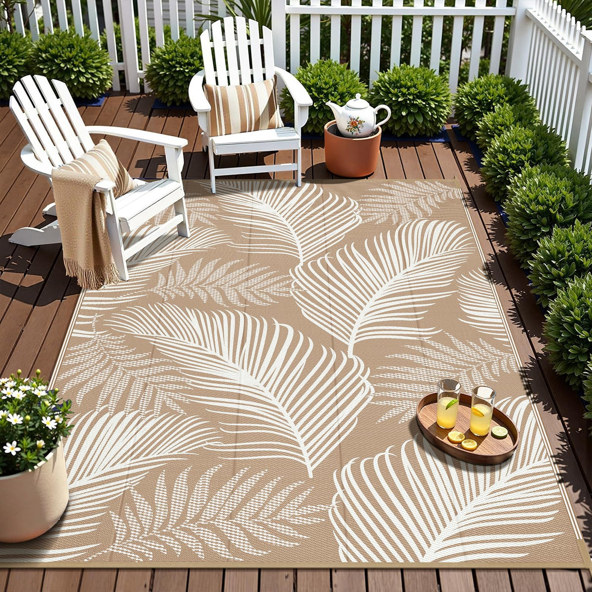 Pauwer lightweight outdoor rug for camping and picnics.
