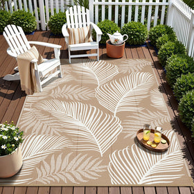 Pauwer lightweight outdoor rug for camping and picnics.