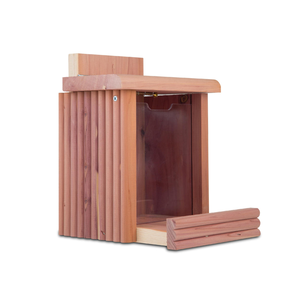 Pennington Cedar Squirrel Snacker Feeder easy to fill and clean