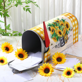 Pickmesh easy-install magnetic strip allows quick mailbox updates without tools.