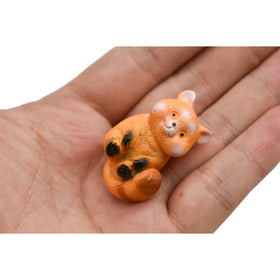 Pinenjoy red panda figurine 1inch sleeping pose for shelf accents.