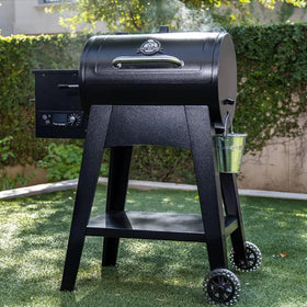 PB440FB1 5-pound hopper simplifies fuel management during long cooks.