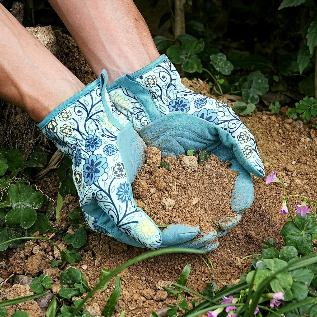 Pleneal Women's garden gloves back panel with breathable material for cool hands