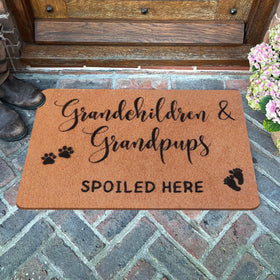 PLUJOJS Welcome mat suits porch or indoor use with sturdy material