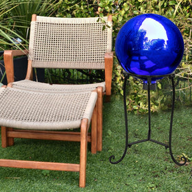 Weatherproof powder coating resists rust for year-round use