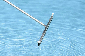 Poolmaster curved body and mar proof edges protect walls and liners