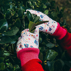 PROMEDIX P adorable prints add fun to gardening for kids