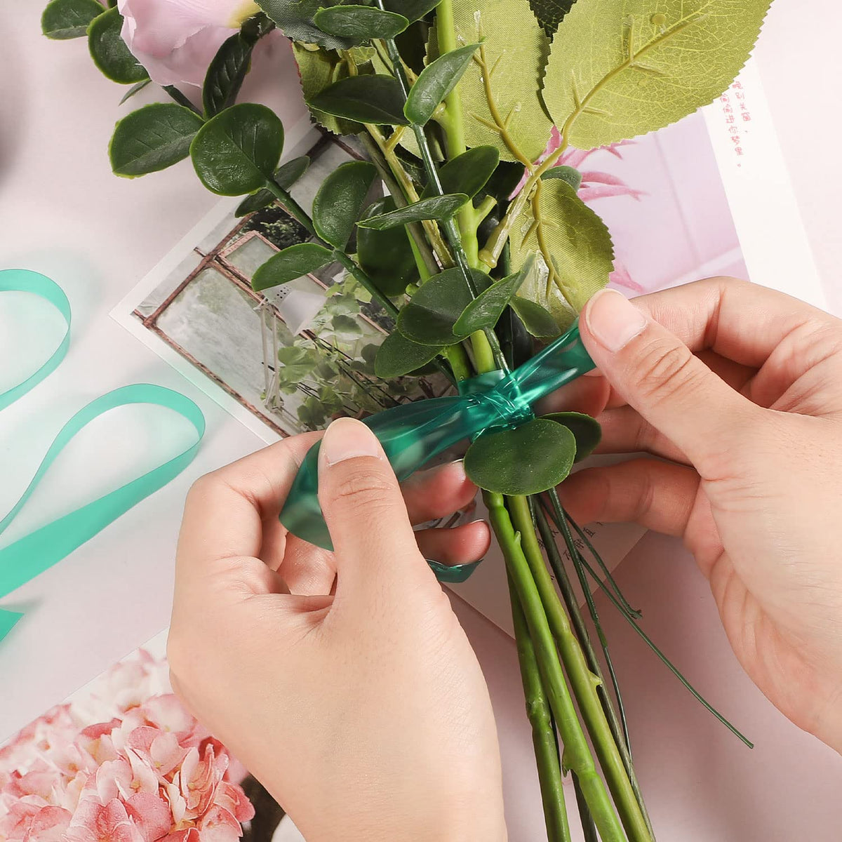 Prudiut outdoor plant tape for reliable tying in outdoor gardens.