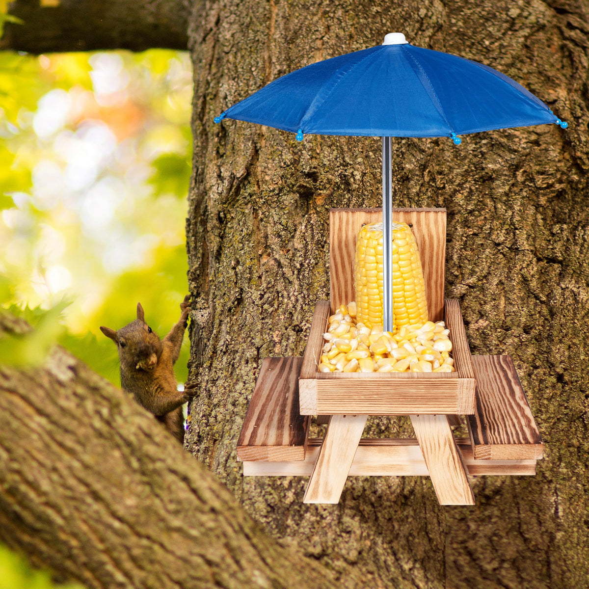 Purcouleur durable wooden design stands up to weather