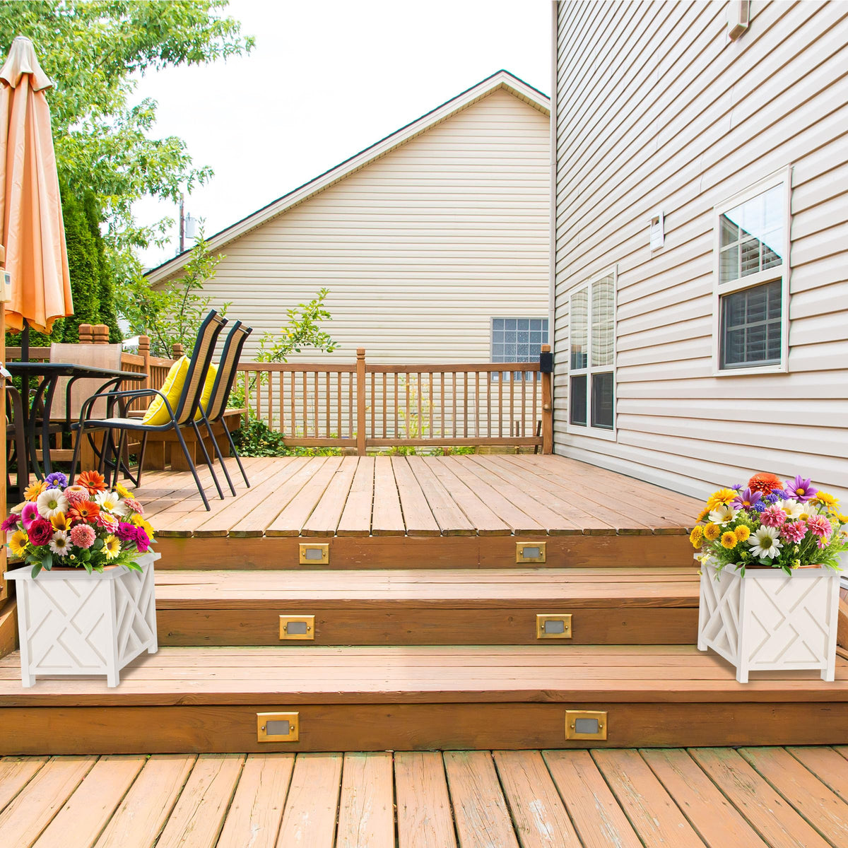 Pure Garden durable polypropylene planters withstand seasons while remaining lightweight.