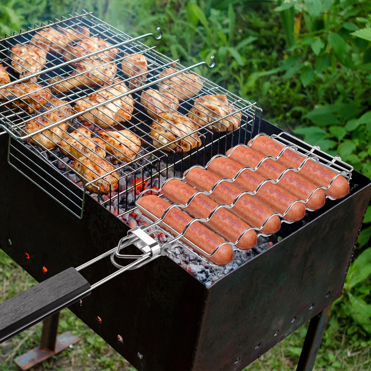 Qian Power compact grill basket saves space and fits small grills