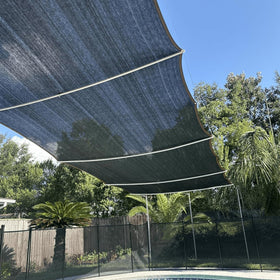QLOFEI shade cloth with reinforced edges is easy to hang