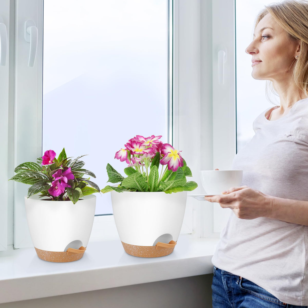 QRRICA self-watering pot 5-inch lightweight, durable planters for balconies.