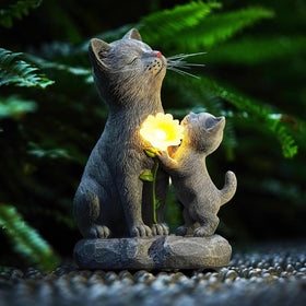 QZFFZQ solar cat garden statue in a sunny garden for whimsical day and night decor
