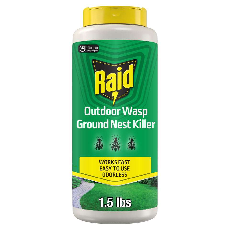 Raid Outdoor Wasp Nest Killer targets the nest entrance for rapid control.