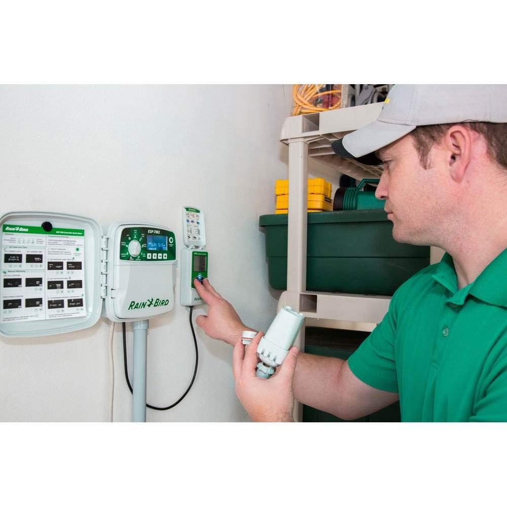 Rain Bird WR2-RFC battery compartment allows simple, tool-free replacement.