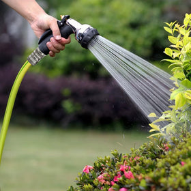 Raincovo weather-protected attachment highlights durability during storage and seasonal changes.