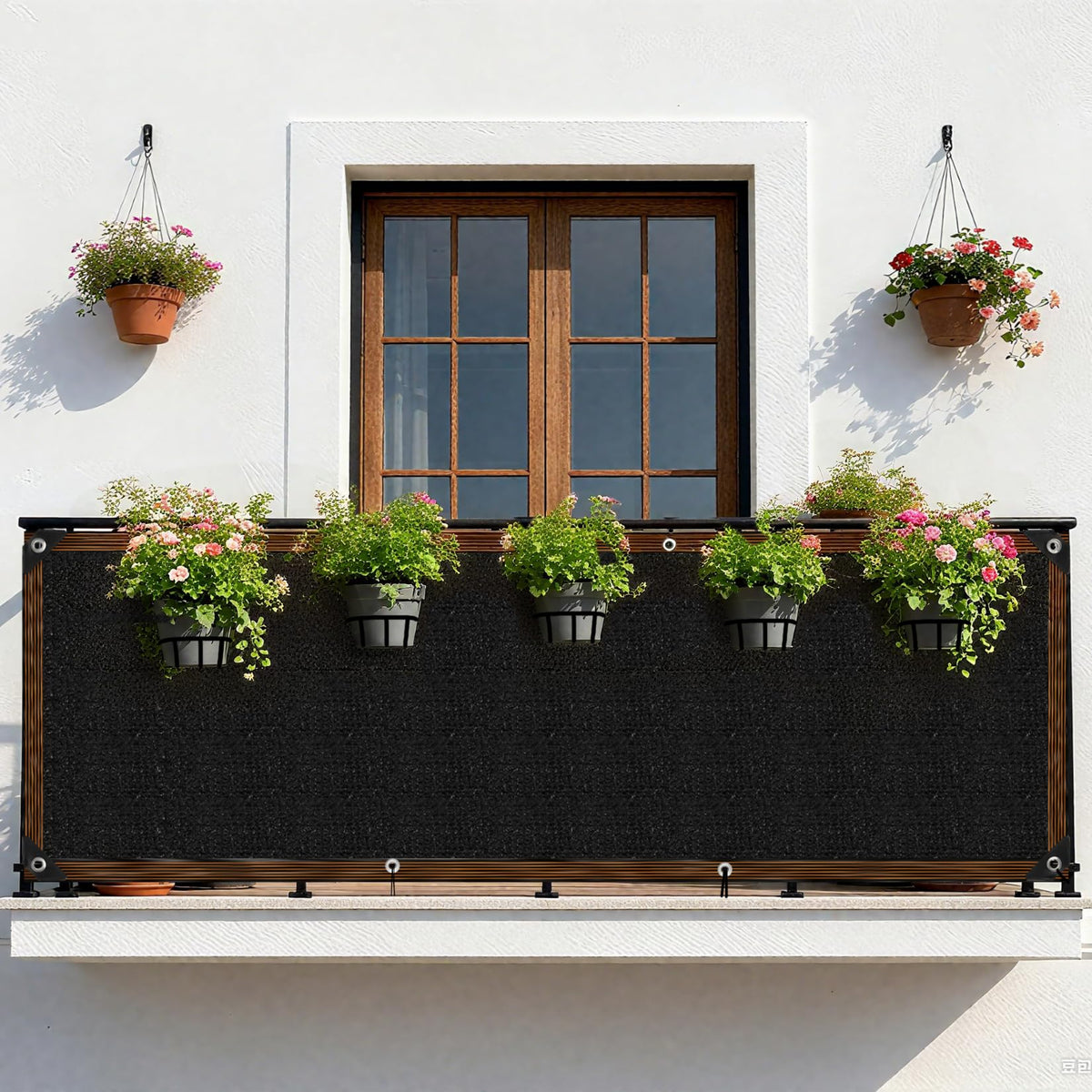 Wind-resistant fence cover for yard use keeps air flowing.