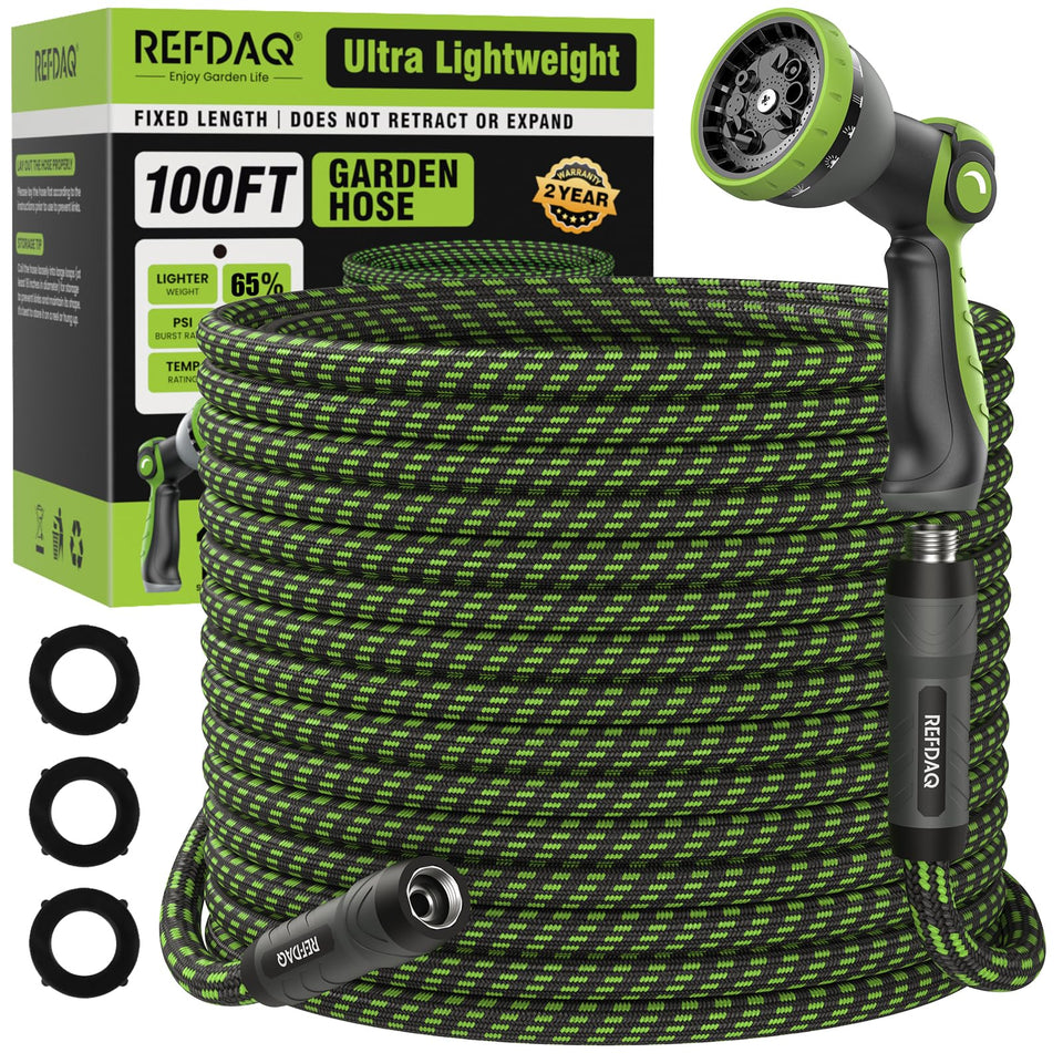 REFDAQ garden hose with 360° swivel ends for kink-free watering and smooth flow.
