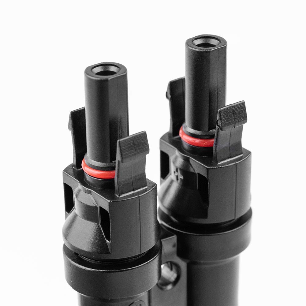 Renogy Branch Y Connector showing IP67 waterproofing for outdoor solar setups