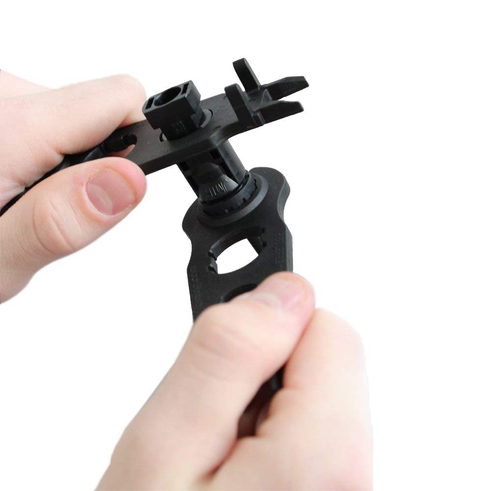 Renogy breaking-connection tool used to safely disconnect locked connectors