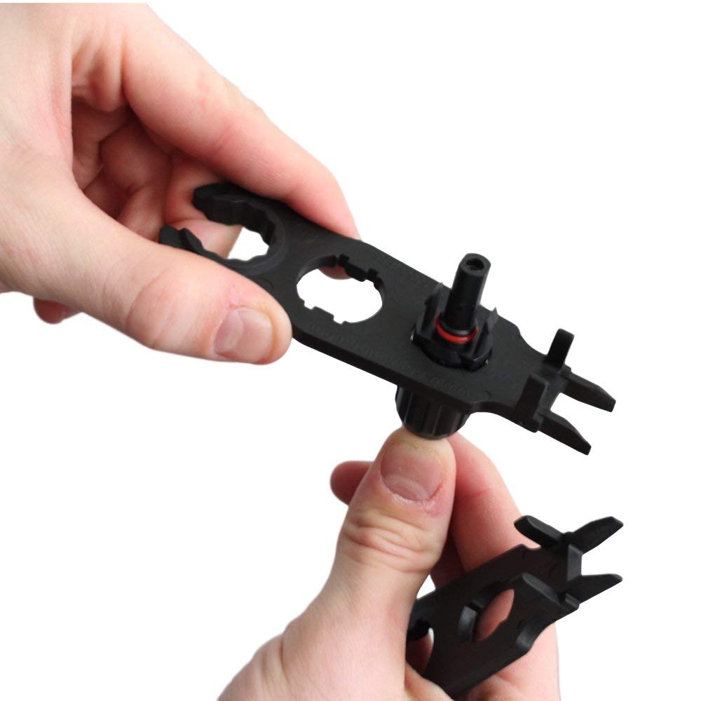 Renogy hard-plastic construction supports durable, reliable use