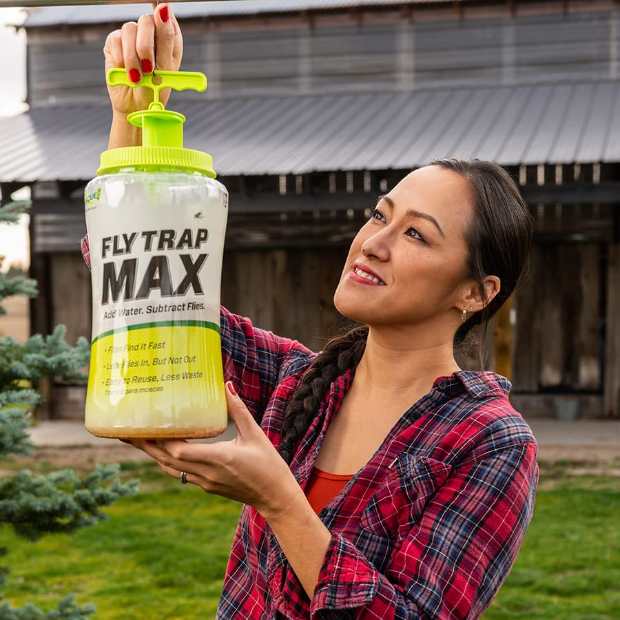 RESCUE! Fly Trap Max reusable jar enables easy cleaning and seasonal reuse.