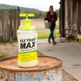 RESCUE! Fly Trap Max emits a noticeable odor suitable for outdoor use.