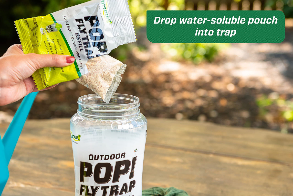 RESCUE! POP! Fly Trap inside water illustrates the drowning mechanism.