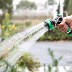 Restmo heavy-duty nozzle withstands drops and seasons for reliable outdoor tasks.