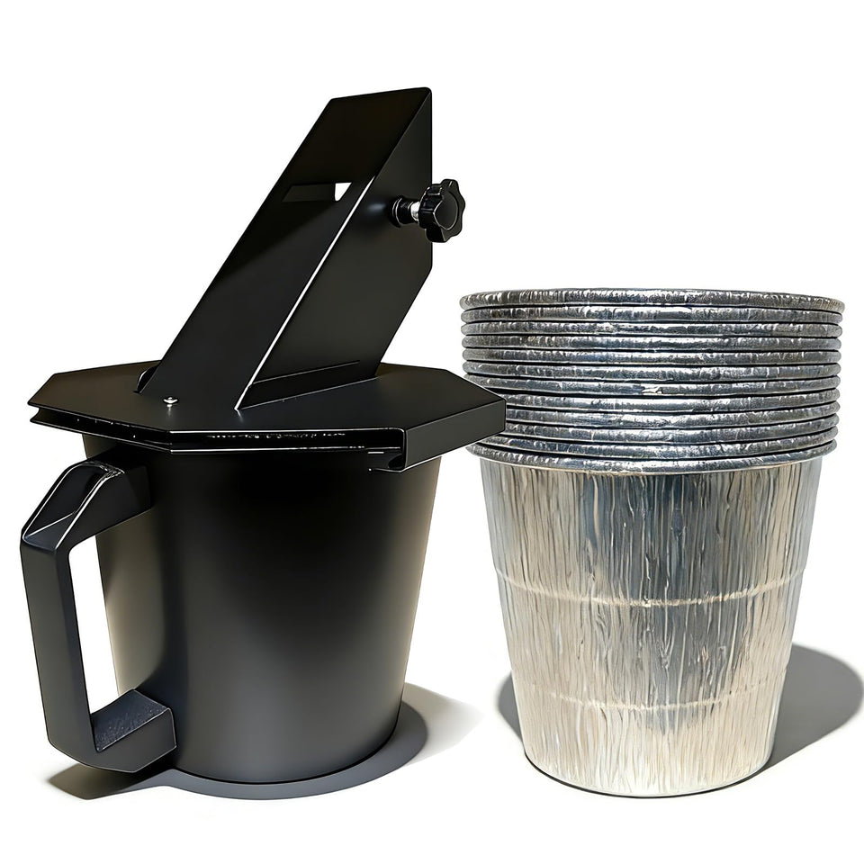 RESTTIME grease bucket with lid securely closed to prevent leaks during grilling.